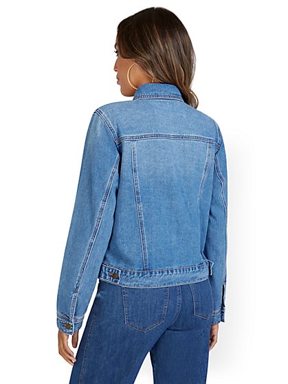 Jackets \u0026 Outerwear 