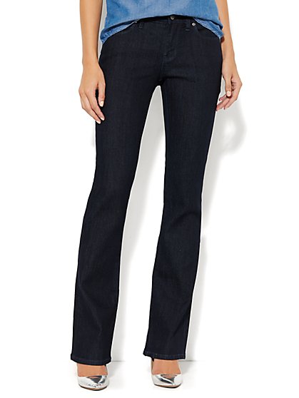 Soho Essential Jeans - Bootcut - Rinse Wash - New York & Company