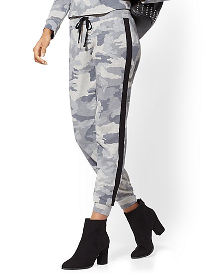 camo jogging bottoms womens