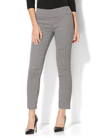 NY&C: 7th Avenue Pant - Pull-On Ankle - Black & White Graphic Print