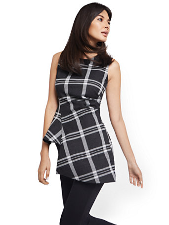 Image of NY&Co Women's Asymmetrical Peplum Top - Superflex Black/White | Size X-Small | Polyester/Rayon w/ Plaid Print