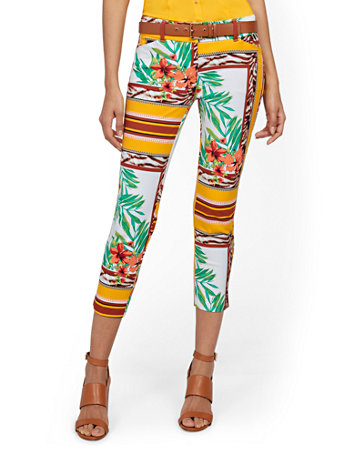 Image of NY&Co Women's Audrey Capri Slim-Leg Pants - Mixed Print Tulip Yellow | Size  | Spandex/Cotton