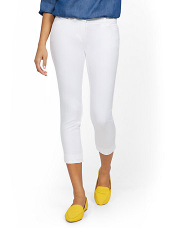 Image of NY&Co Women's Audrey Capri Slim-Leg Pants White | Size  | Spandex/Cotton