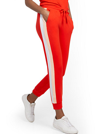 NY&Co Women's Colorblock Capri Jogger Pants Red Harbor NY&Co Women's Colorblock Capri Jogger Pants Red Harbor