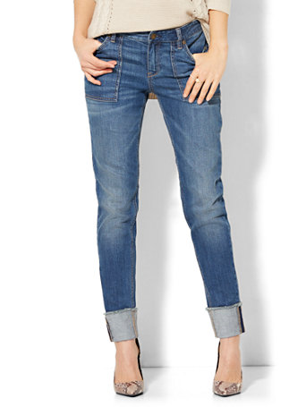 ripped tight blue jeans with the cuff