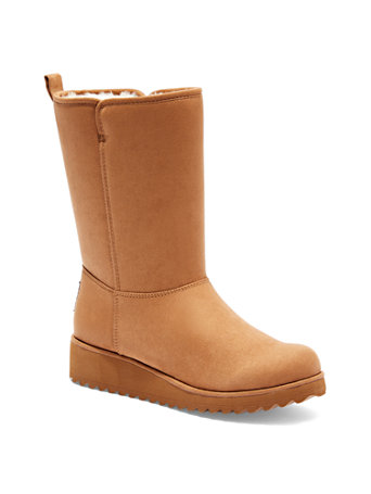asher sherpa lined lace up boot