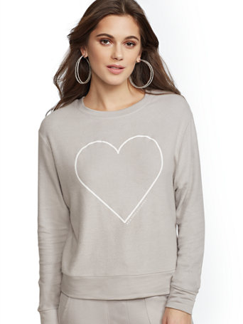 heart print sweatshirt