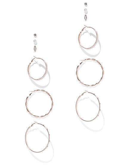 minimalist earrings and new york