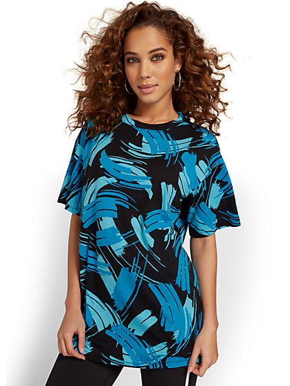 Abstract-Print Oversized Graphic Tee - New York & Company