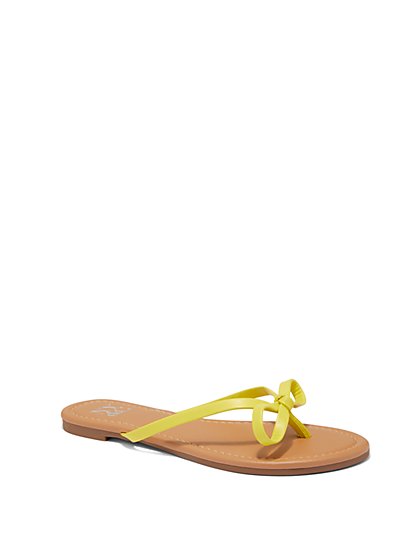 Bow-Detail Flip-Flop Sandal - New York & Company