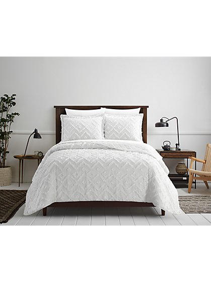 Cody Queen-Size 3-Piece Quilt Set - NY&C Home - New York & Company