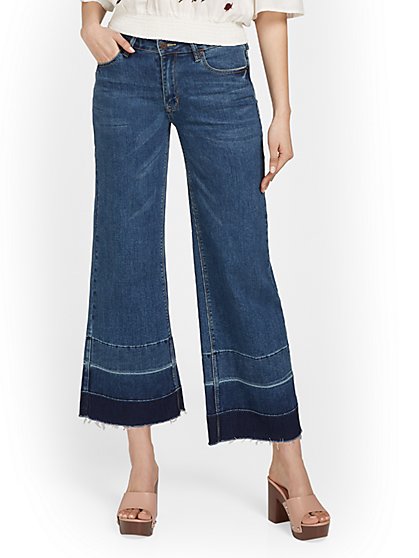 Distressed-Hem Wide-Leg Capri Jeans - New York & Company