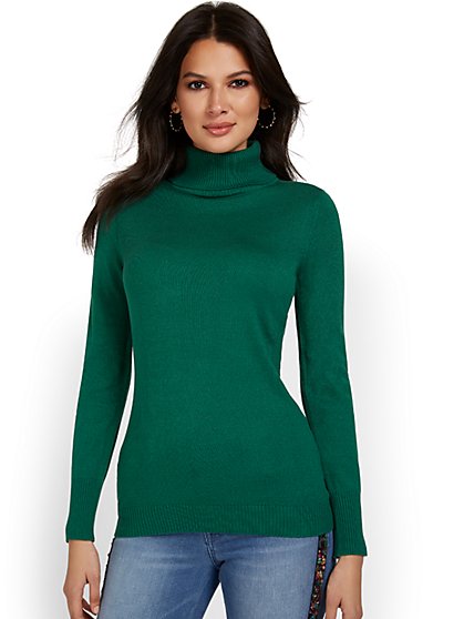 Essential Turtleneck Sweater - New York & Company
