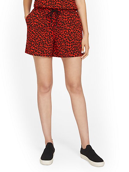 French Terry Short - Leopard-Print - New York & Company