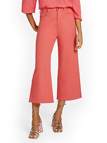 High-Waisted Wide-Leg Capri Jeans - Pink - New York & Company