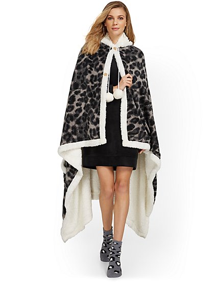 Kruger Leopard-Print Snuggle Hoodie Robe - NY&C Home - New York & Company