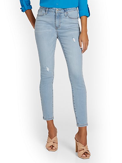 Lexi Mid-Rise Super-Skinny Ankle Jeans - Light Wash - New York & Company