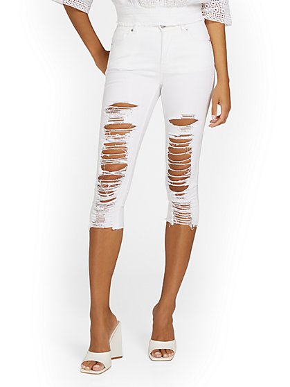 Mya Curvy High-Waisted Sculpting No Gap Super-Skinny Capri Jeans - White - New York & Company