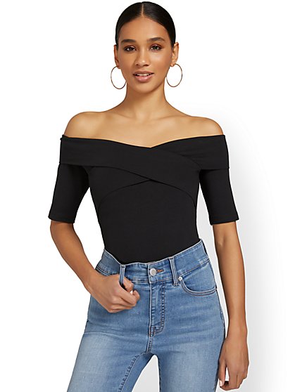 Off-The-Shoulder City Tee - New York & Company