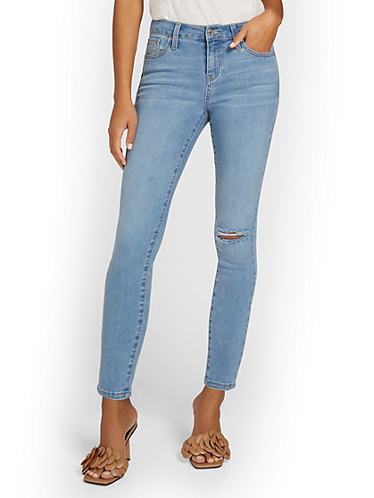 Perfect Fit Mid-Rise Super-Skinny Ankle Jeans - Light Wash - New York & Company