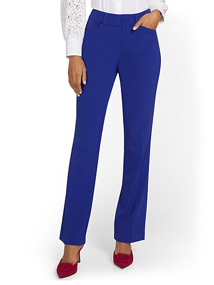 Petite Mid-Rise Modern Fit Bootcut Pant - Essential Stretch - New York & Company