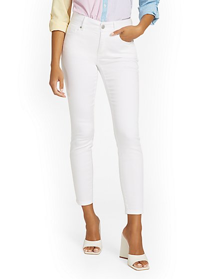 Petite Mya Curvy High-Waisted Sculpting No-Gap Super-Skinny Ankle Jeans - White - New York & Company