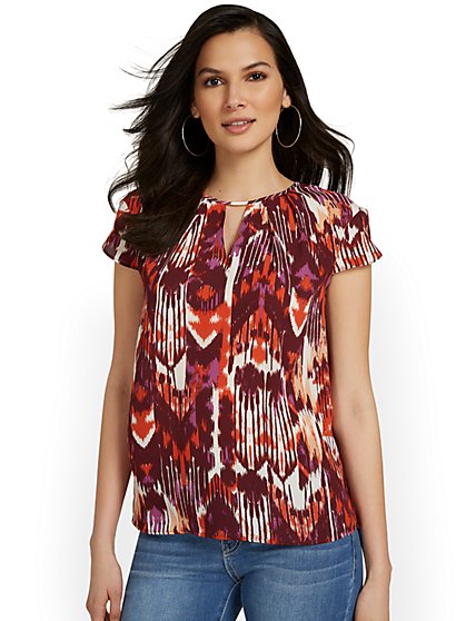 Printed Bow-Back Pleated Top - New York & Company
