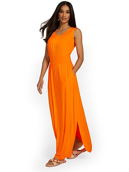 Tall Ruched Side-Slit Maxi Dress - New York & Company