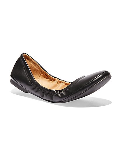 NY\u0026C: Topstitched Faux-Leather Ballet Flat