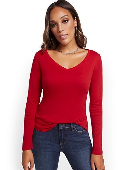 red tees for women